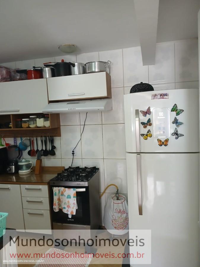 Apartamento - Vale dos lagos