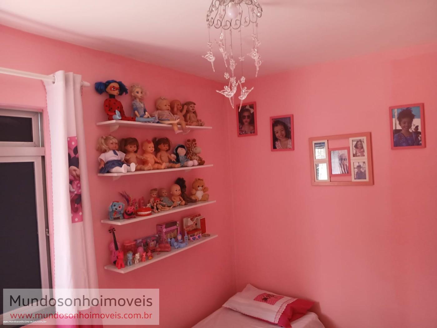 Apartamento - Vale dos lagos